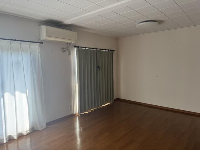 Renovated 2LDK Apartment for Sale in Sagamihara, Kanagawa - Thumbnail 4