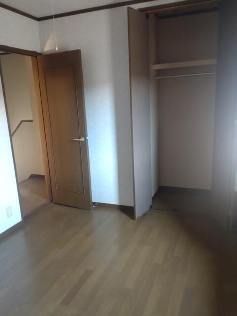 4LDK Detached House for Sale in Kumatori, Osaka - Thumbnail 3