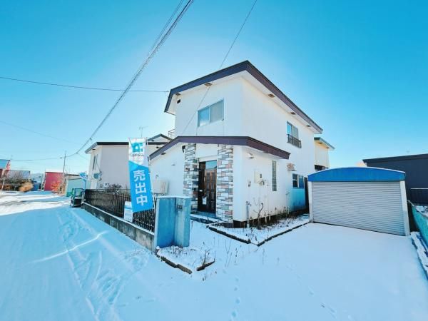 5LDK Detached House for Sale in Kitami, Hokkaido with Full Renovation - Image 1