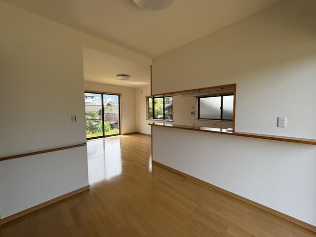 Renovated 3LDK House in Niihama, Ehime - 109.44 sqm - Thumbnail 4