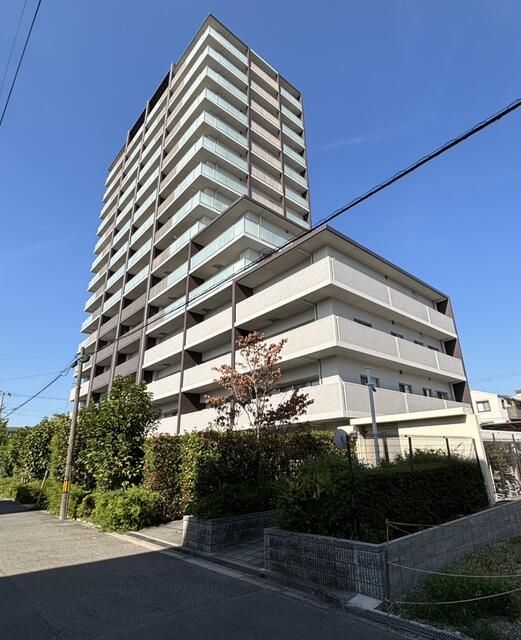 3LDK Apartment for Sale in Higashisumiyoshi, Osaka - Thumbnail 2