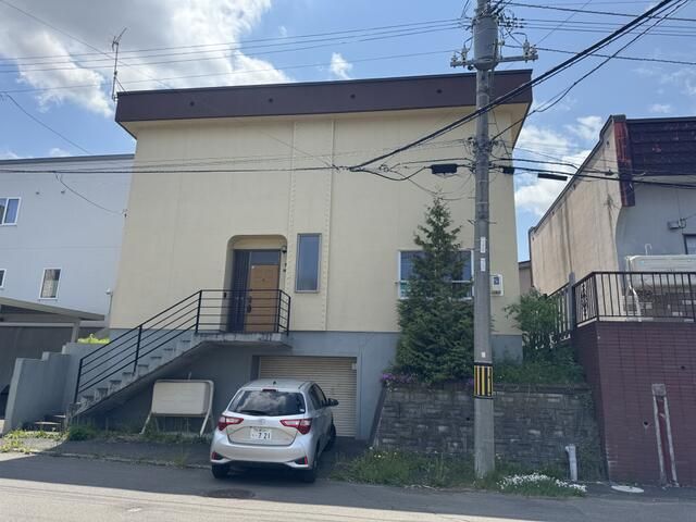 1977 3LDK House in Sapporo's Kita-no | 106 sqm, Renovated - Thumbnail 3