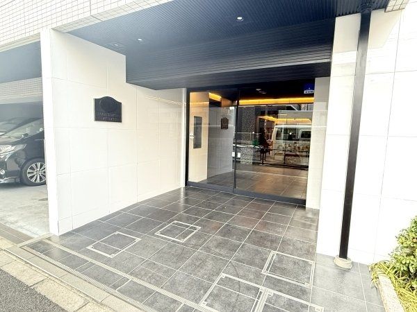 2LDK Apartment for Sale in Taito Ward Tokyo 53.46sqm - Thumbnail 3
