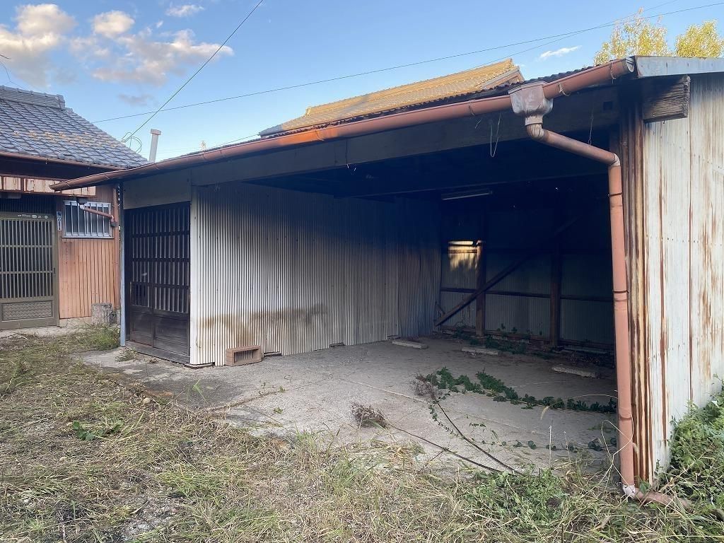 5DK Detached House for Sale in Yatomi, Aichi - 9 Million Yen - Thumbnail 2