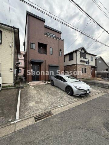 5LDK Two-Generation House for Sale in Hiratsuka, Kanagawa - Thumbnail 3