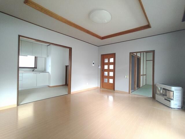 4LDK House for Sale in Asahikawa, Hokkaido with Snow-Melt Tank - Thumbnail 4