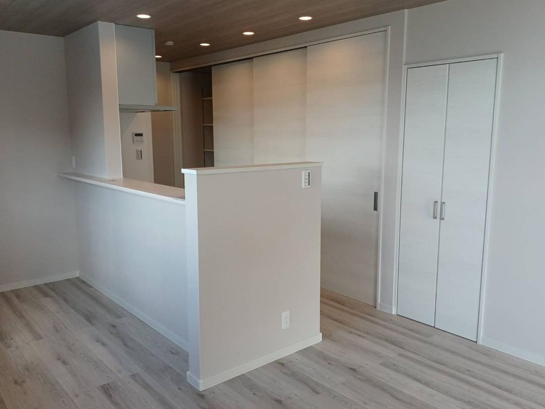 New 4LDK House in Higashiosaka with Osaka Views & 2 Parking - Thumbnail 4