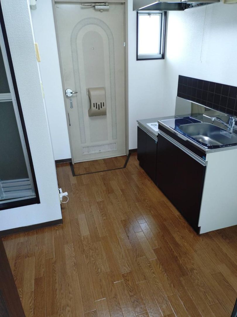 2K Apartment for Rent in Tottori City, Near Koyama Station - Thumbnail 2