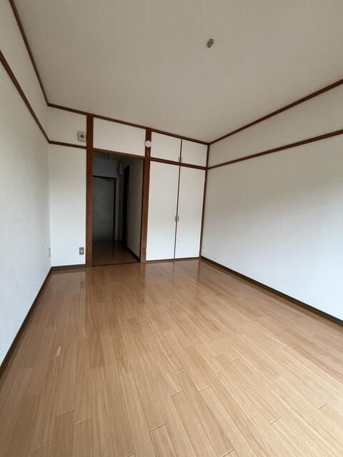 1K Apartment for Rent in Gifu City, Gifu Prefecture - Thumbnail 4