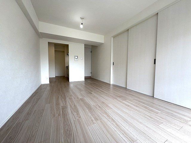 3LDK Apartment for Sale in Arakawa, Tokyo 65.33sqm - Thumbnail 3