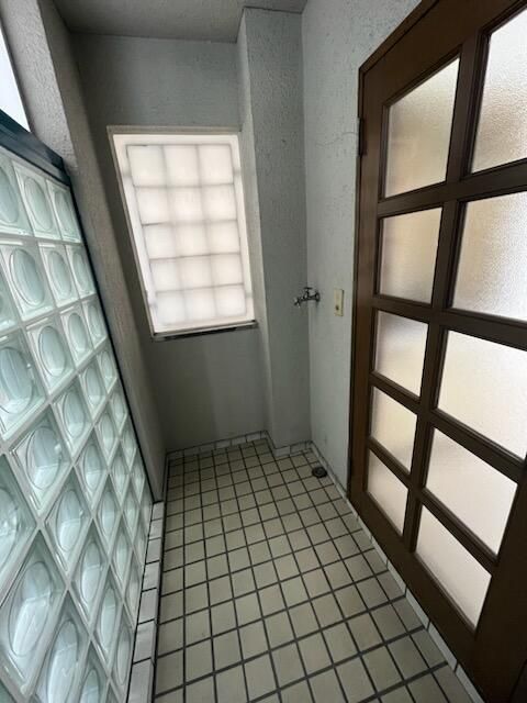 Osaka Studio Apartment for Rent Near Teradacho Station - Thumbnail 2