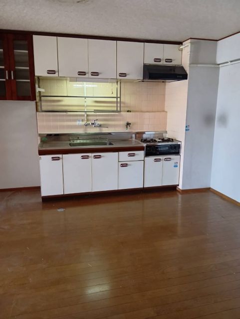 4LDK Apartment for Sale in Kitakyushu, Fukuoka - 150万円 - Thumbnail 3