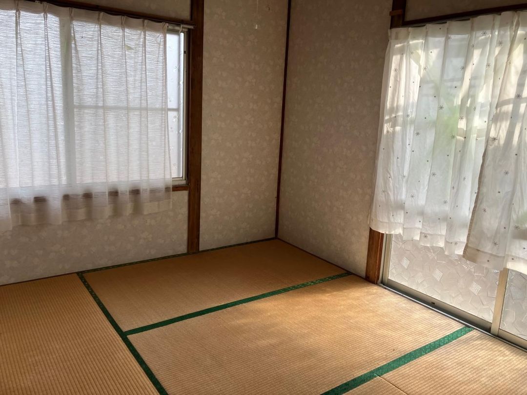 Seaside House with Japan Sea Sunset Views in Shimonoseki - Thumbnail 3