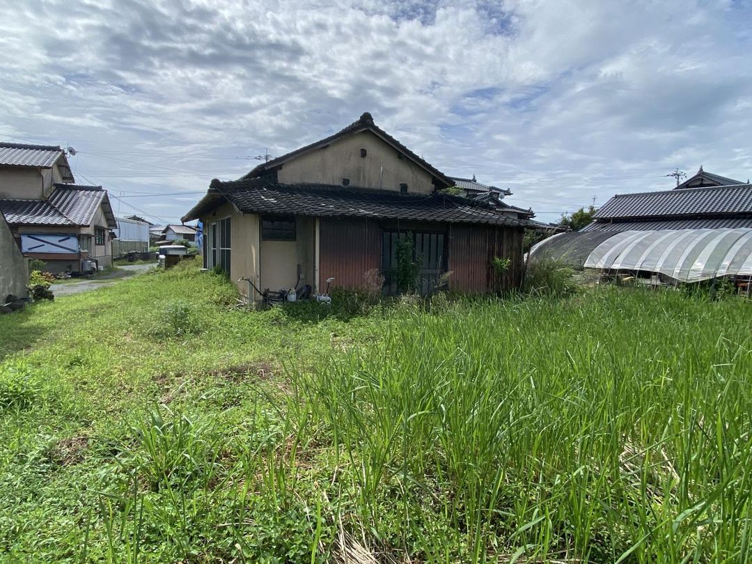 Spacious Land Plot with House in Kikuchi City, Kumamoto - Thumbnail 3