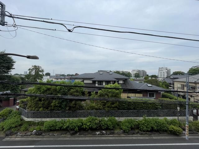 Renovated 2SLDK Apartment for Sale in Mitaka, Tokyo - Thumbnail 4