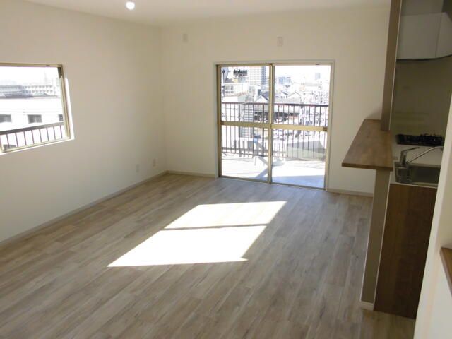 2LDK Apartment for Sale in Kashiwara, Osaka - 11.2% Yield - Thumbnail 3