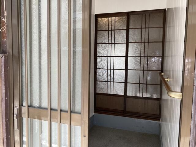 2K Apartment for Rent in Toyonaka, Osaka - No Deposit - Thumbnail 4