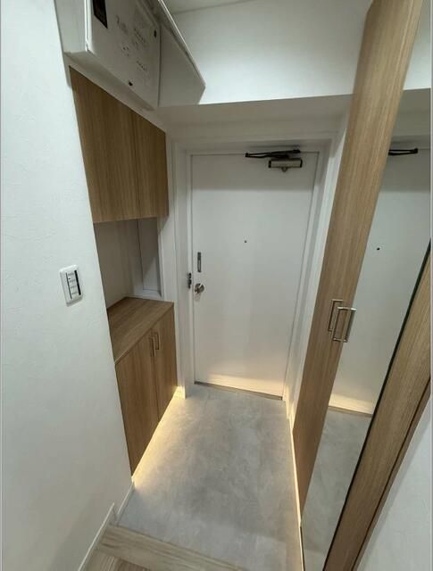 Renovated 2LDK Apartment with Wide Balcony near Ohana-chaya Station - Thumbnail 3