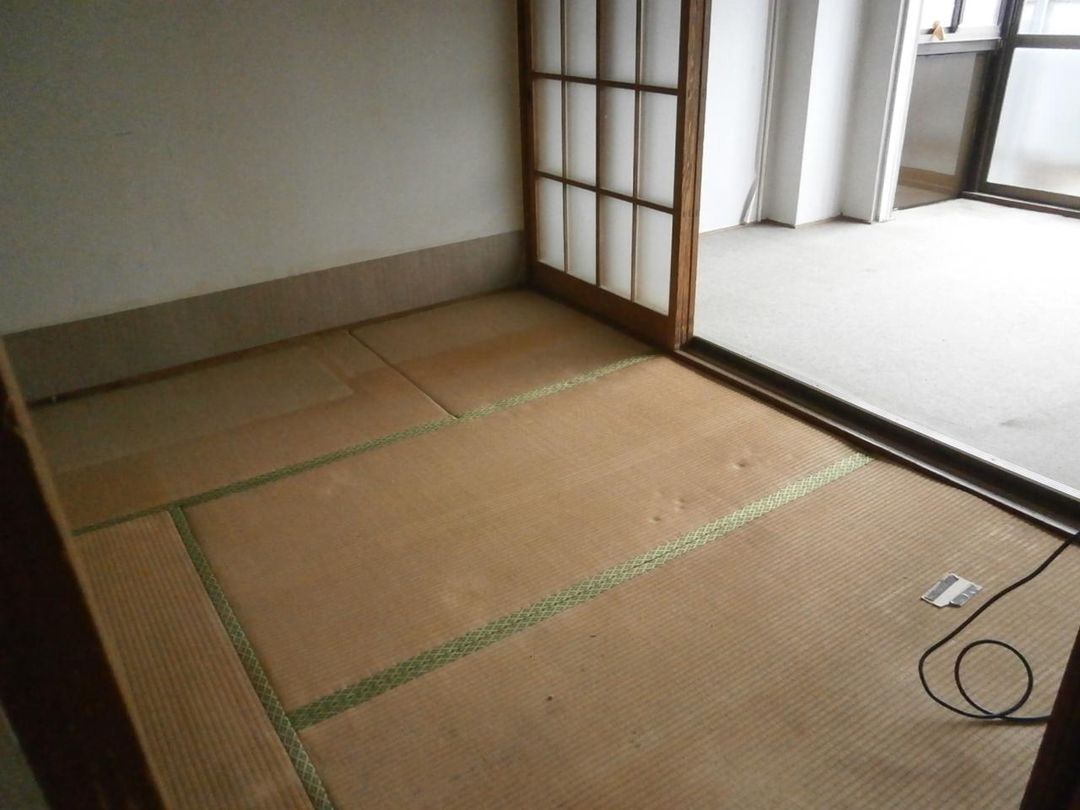 3DK Apartment for Sale in Shimonoseki, Yamaguchi - Thumbnail 3