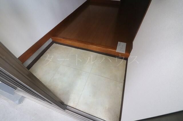 1LDK Apartment for Rent in Quiet Higashiosaka, Osaka - Thumbnail 4