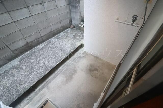 1LDK Apartment for Rent in Quiet Higashiosaka, Osaka - Thumbnail 3