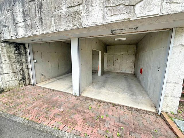 4LDK Detached House on 436sqm Land in Atsugi, Kanagawa - Thumbnail 3