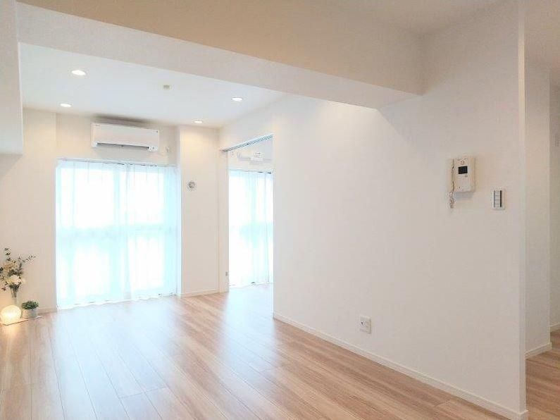 Renovated 1LDK Apartment for Sale in Kichijoji, Tokyo - Thumbnail 3