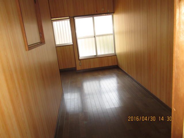 3K Terrace House for Rent in Sakai, Osaka - Near Hagiwaratenjin Station - Thumbnail 3