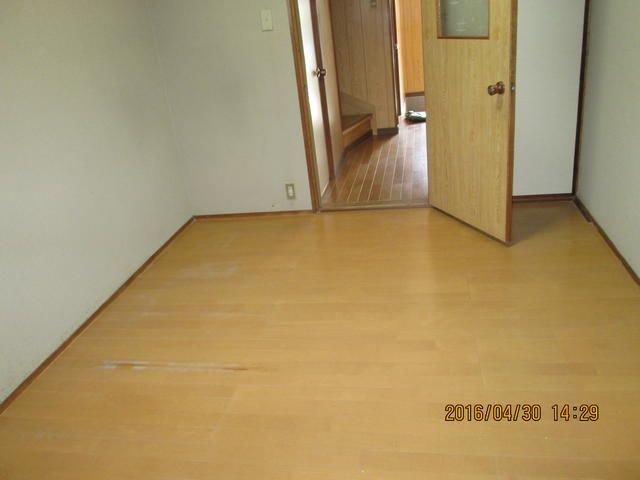 3K Terrace House for Rent in Sakai, Osaka - Near Hagiwaratenjin Station - Thumbnail 4