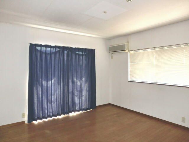 5-Bedroom Detached House for Sale in Ichinomiya, Aichi - Thumbnail 2