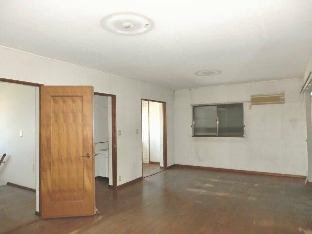 5-Bedroom Detached House for Sale in Ichinomiya, Aichi - Thumbnail 4