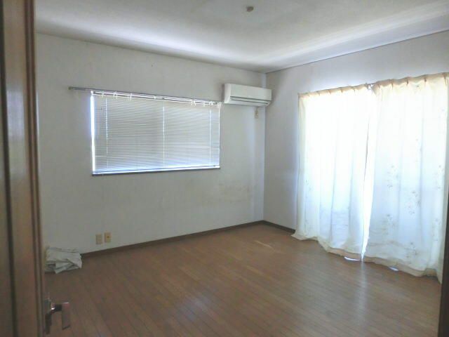 5-Bedroom Detached House for Sale in Ichinomiya, Aichi - Thumbnail 3
