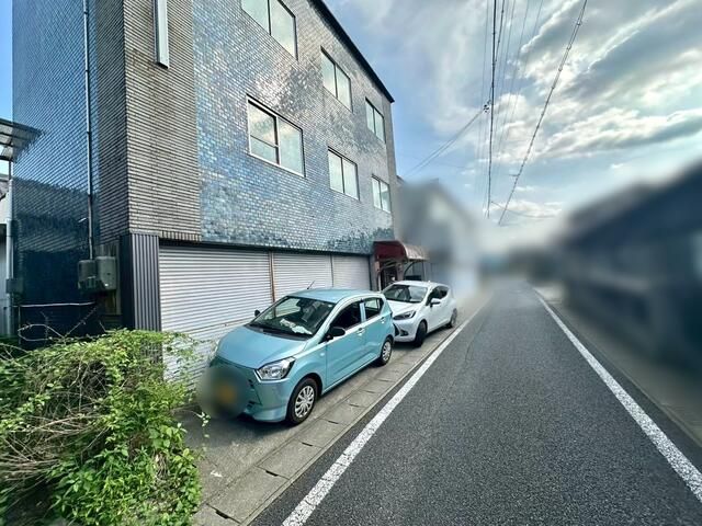 6DK Steel-Frame House for Sale Near Kamado Station, Mizunami - Thumbnail 2