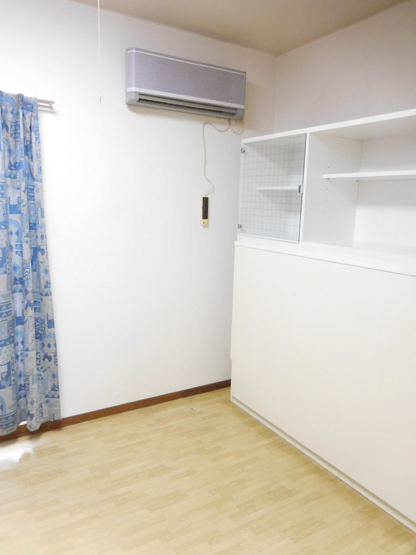 1K Furnished Apartment for Rent in Tsuyama, Okayama - Thumbnail 4