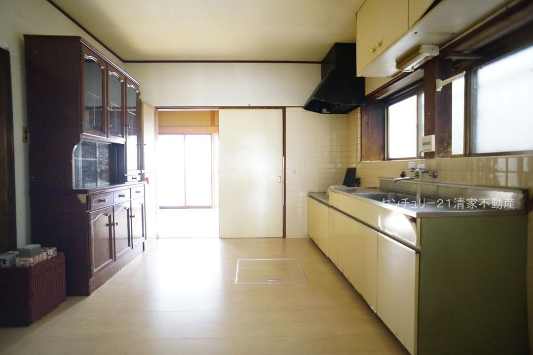 4DK Detached House for Sale in Kasugai, Aichi - 1530万 Yen - Thumbnail 3