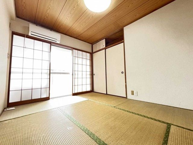2DK Apartment for Sale in Ichikawa, Chiba Near Station - Thumbnail 2