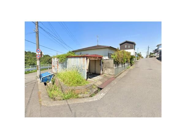 3DK House on Large Corner Lot in Hannan, Osaka with Annex - Thumbnail 4