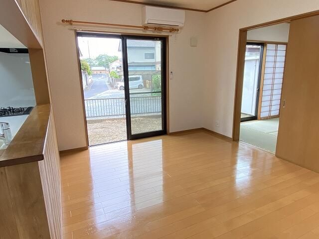Renovated 4LDK House for Sale in Mito City, Ibaraki - Thumbnail 3
