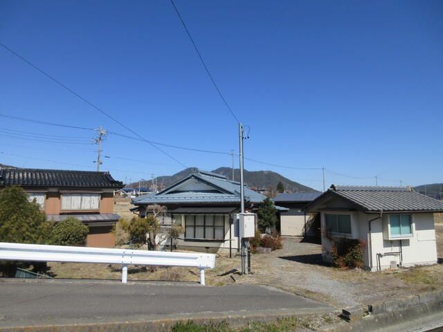 Spacious 618 sqm Countryside Home for Sale in Tatsuno, Nagano - Thumbnail 2