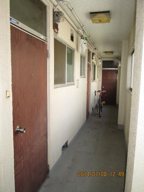 Studio Apartment for Rent in Sakai, Osaka - 29 sqm near Hagihara Tenjin Station - Thumbnail 2
