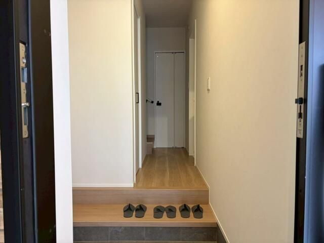 New 3-Story 2LDK House for Sale in Sakai, Osaka - Thumbnail 3