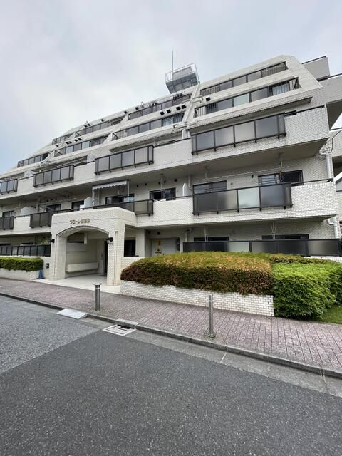 Renovated 2SLDK Apartment for Sale in Adachi, Tokyo - Thumbnail 3