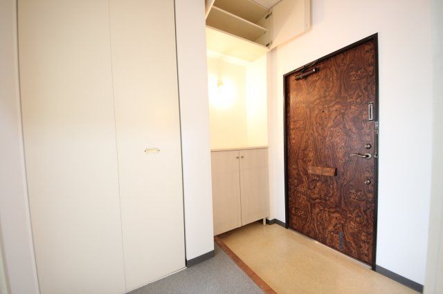 1LDK Apartment for Sale in Moriyama, Shiga with Lake Biwa Access - Thumbnail 3