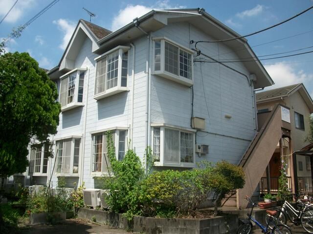 1R Apartment for Rent in Moroyama, Saitama - No Deposit, South-Facing - Thumbnail 2
