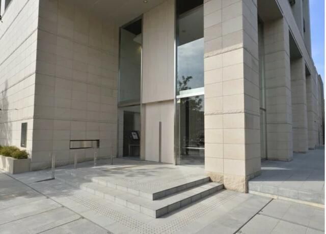 12F 2LDK Seismic-Isolation Tower Apartment in Koto, Tokyo - Thumbnail 3