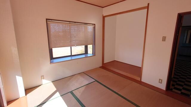8SLDK Two-Generation House for Sale in Tokoname, Aichi - Thumbnail 4
