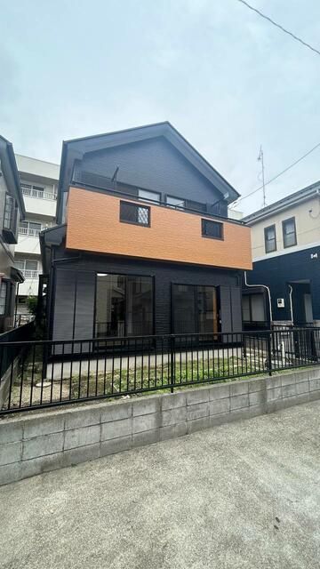 Renovated 3LDK Detached House for Sale in Atsugi, Kanagawa - Image 1