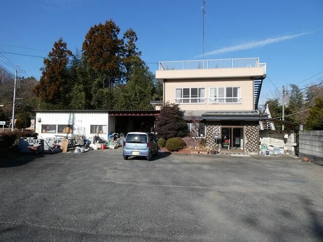 Spacious 4LDK House with Office on Large Lot in Hitachiomiya - Thumbnail 2