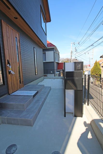 Modern 3LDK House with Ocean View in Yokosuka, Kanagawa - Thumbnail 3