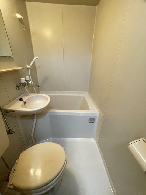 Affordable 1DK Apartment for Rent in Tosu, Saga - 25,000 Yen - Thumbnail 4